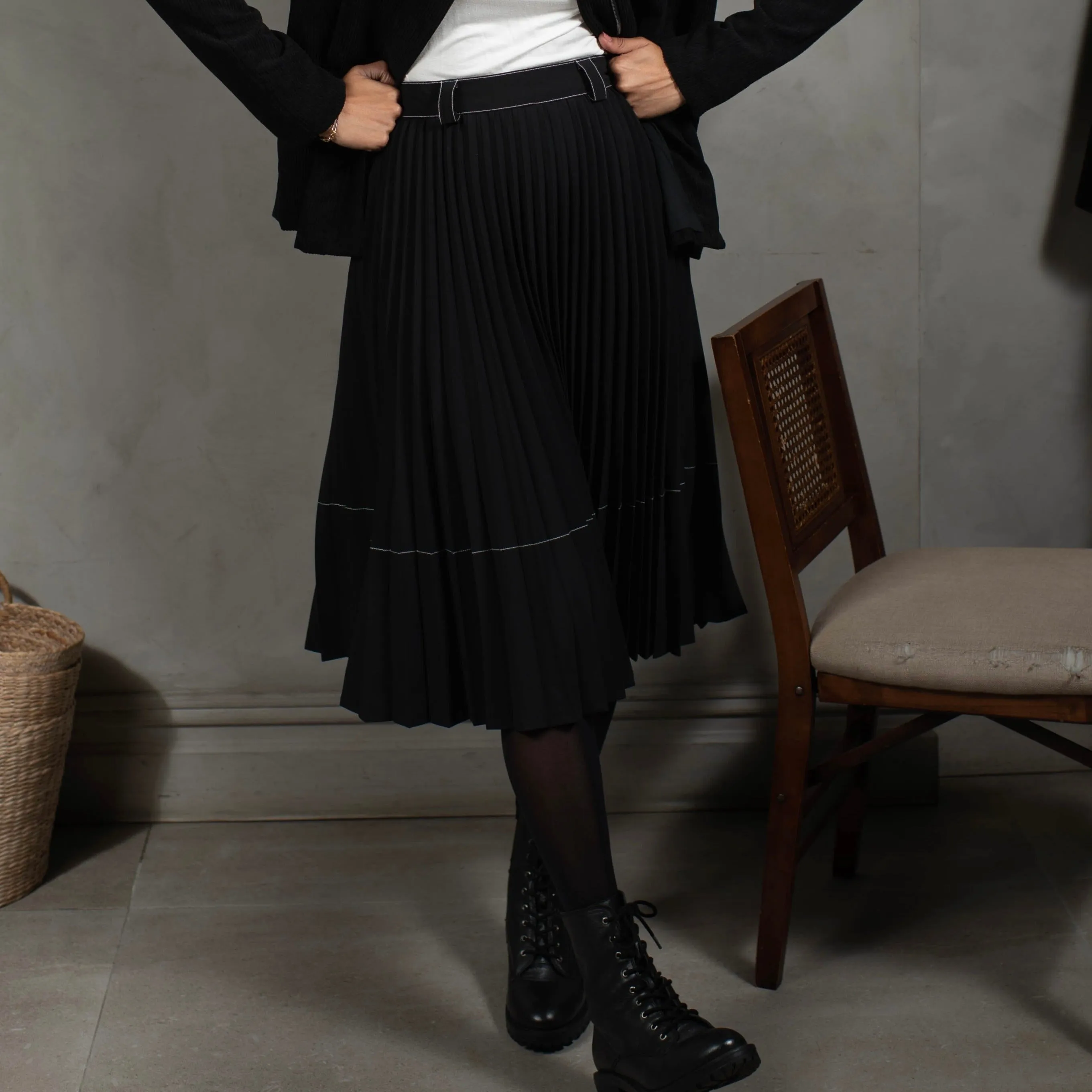 Stitched Pleated Skirt | Black [Final Sale]